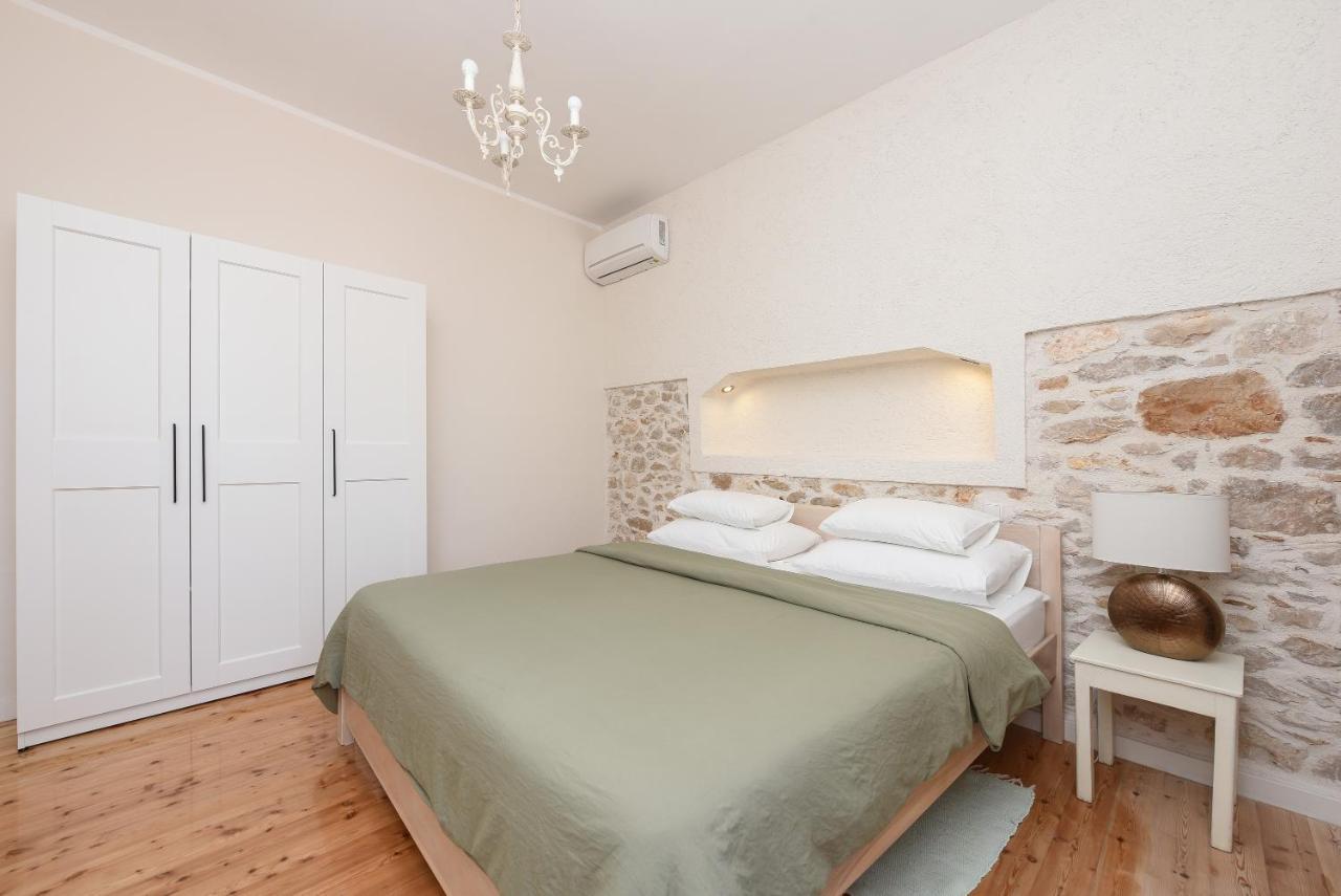 Apartment Karuzz Zara Esterno foto