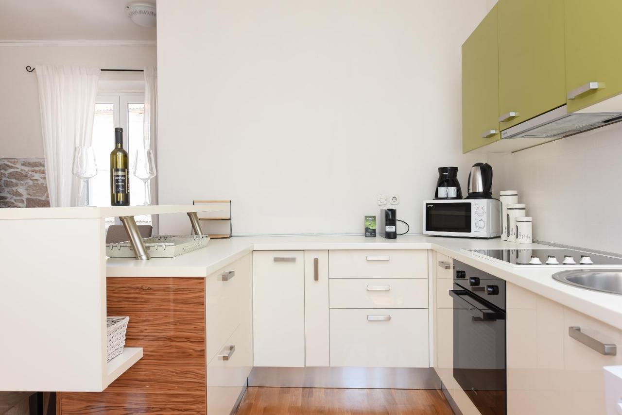 Apartment Karuzz Zara Esterno foto